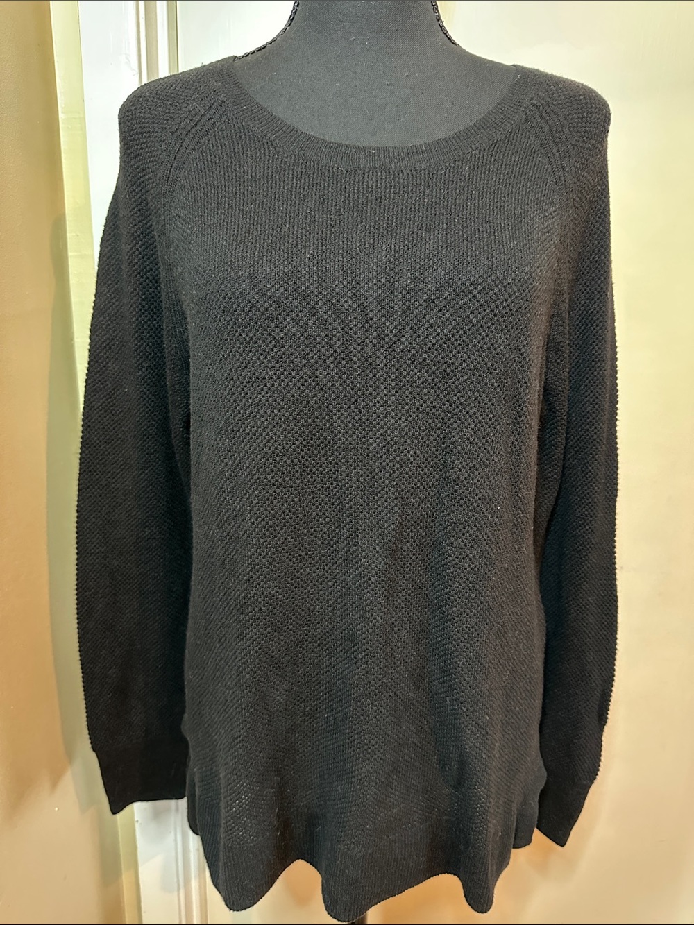 GAP Black Crewneck Knit Tunic Sweater